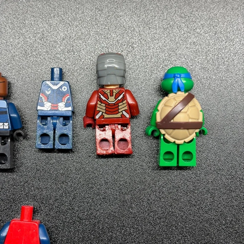 Lot of Lego Marvel, TMNT, Castle, and Gravity games minifigures some are parts